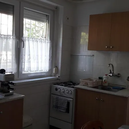 Pero Vendeghaz Guest house