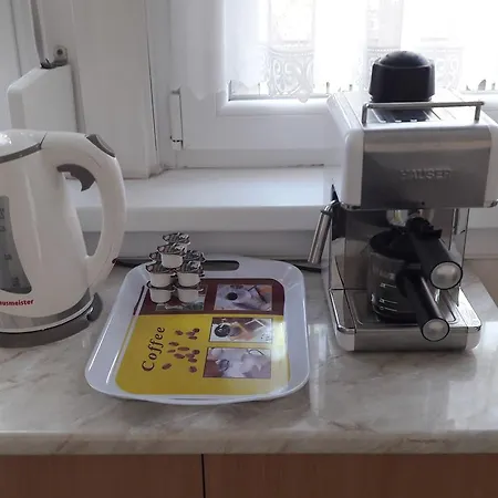 Pero Vendeghaz * Debreczyn